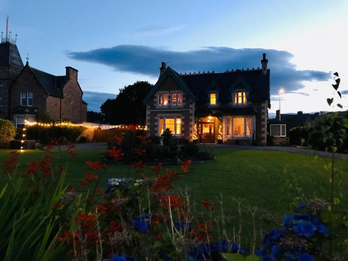 Lairds Lodge Inverness Esterno foto