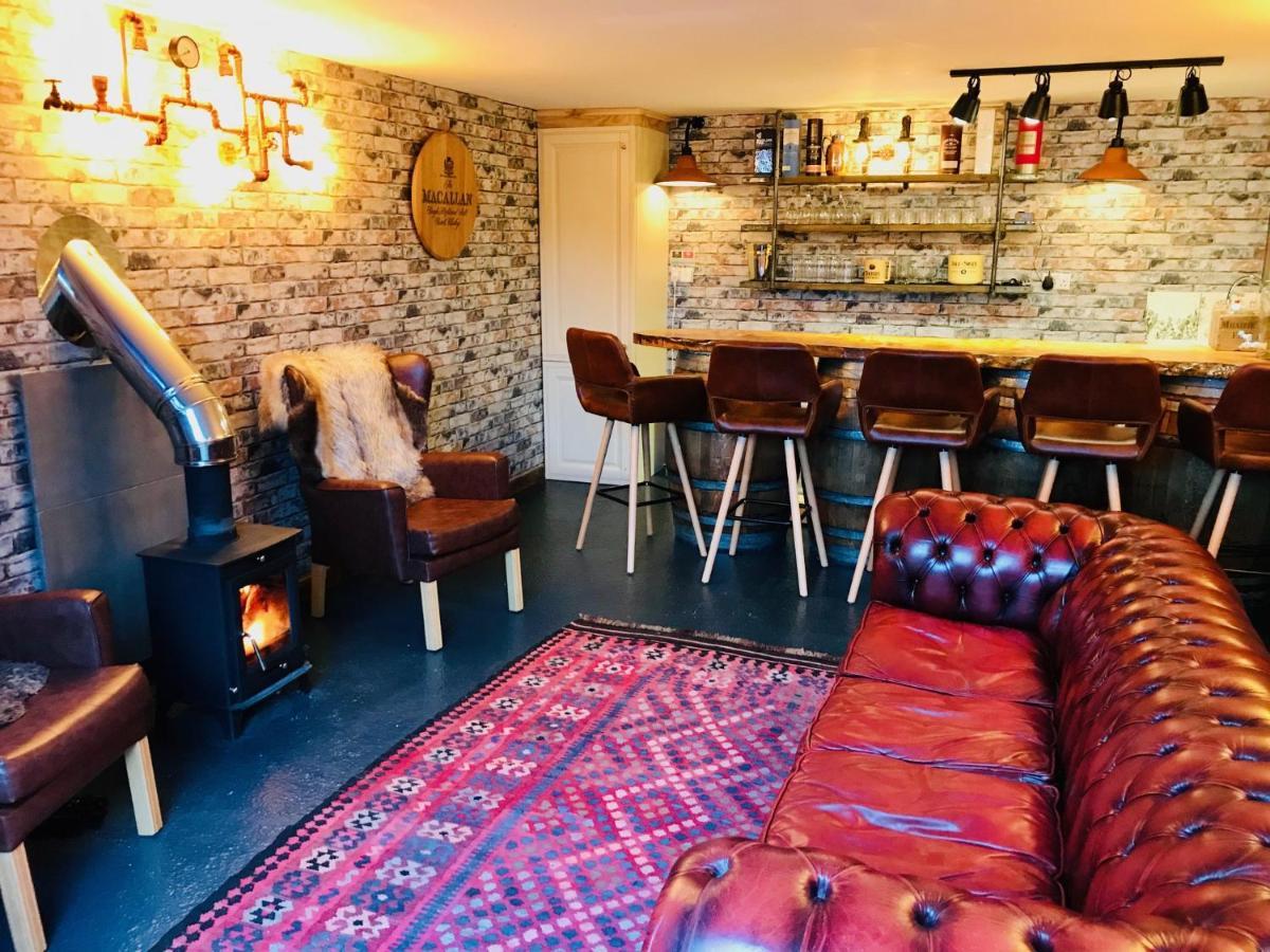 Lairds Lodge Inverness Esterno foto